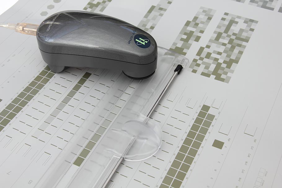 Measuring an AGFA offset plate for calibrating the CtP using PLATE application with Eye-One Pro